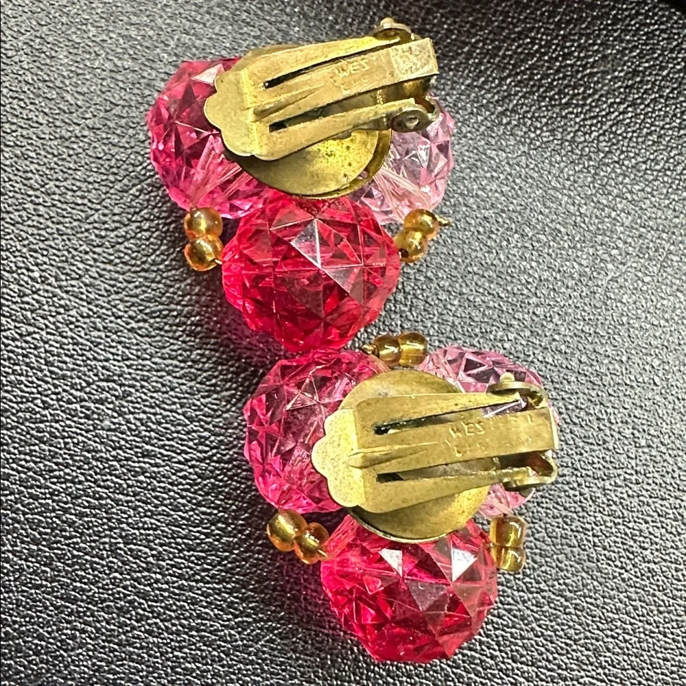 275- West Germany Pink Lucite/Acrylic Ombre triple Beaded Neck. & Clip Earrings - Picture 5 of 7